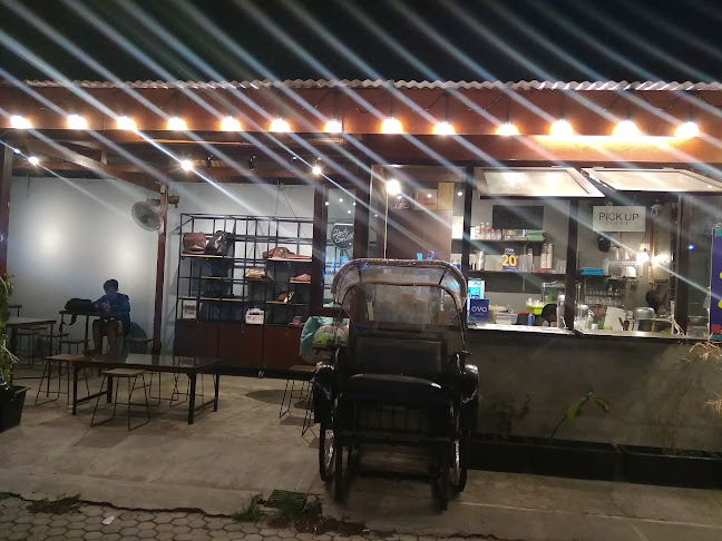 Jl. Darmokali No.3. Kel, Darmo, Kec. Wonokromo, Surabaya, Jawa Timur 60241