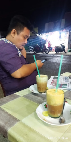 Lontong dan Nasi Uduk Bunda Sayang - Kota Padang