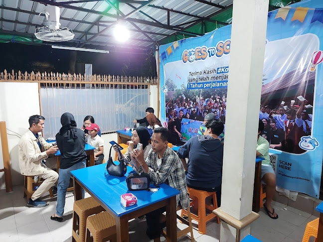 Angkringan Susu Sapi Murni 'MOOWY' - Kota Makassar