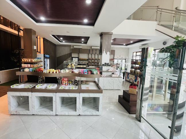 Jl. Diponegoro No.182, DR. Soetomo, Kec. Tegalsari, Surabaya, Jawa Timur 60264