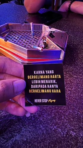 HW Dragon Bar Medan - Gastronomi dan perhotelan