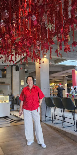 OURA - Cafe & Restaurant - Gastronomi dan perhotelan