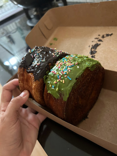 Roti O Stasiun Cisauk - Gastronomi dan perhotelan