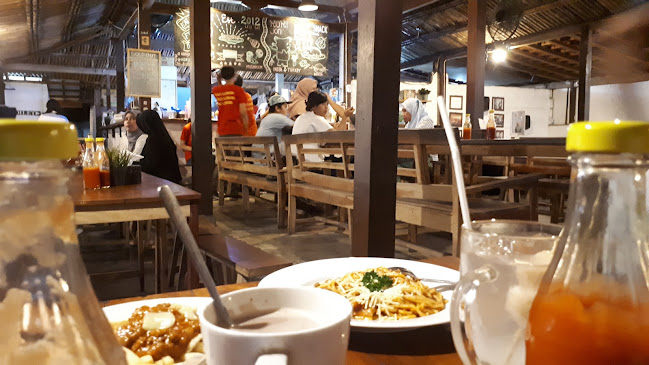 Koki Joni - Gastronomi dan perhotelan