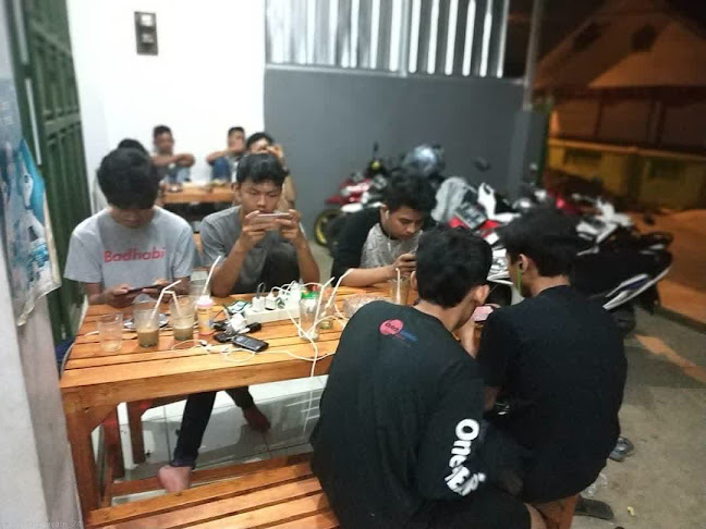 Opinii despre TOKO GAYATRI, KOS GAYATRI în Kab. Tasikmalaya - Gastronomi dan perhotelan