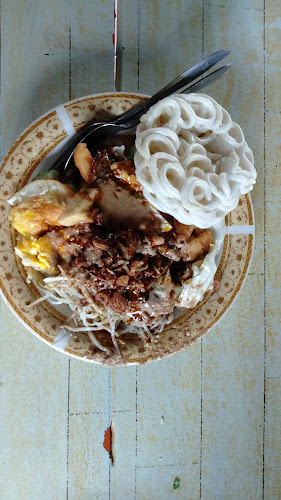 Opinii despre Tahu Gimbal Setahun Puspogiwang în Kota Semarang - Gastronomi dan perhotelan