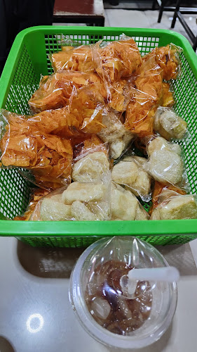 Di depan tugu adipura, Jl. Soekarno - Hatta, Daya Bangun, Kec. Payakumbuh Bar., Kota Payakumbuh, Sumatera Barat 26211