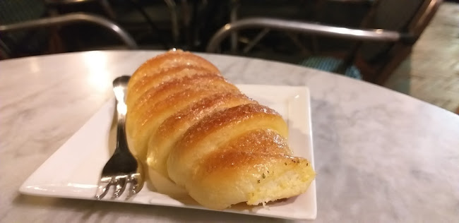 Opinii despre Sam's Pattiserie, Boulangerie, and Desserts în Kota Medan - Gastronomi dan perhotelan