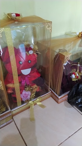 Opinii despre Warung Makan Bu BAWON în Kota Pekalongan - Gastronomi dan perhotelan