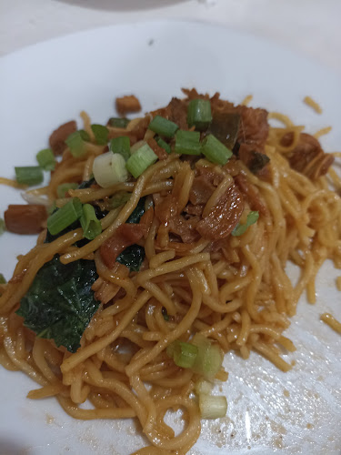 Opinii despre Mie Ayam Level - Shanum'99 Puspogiwang în Kota Semarang - Gastronomi dan perhotelan