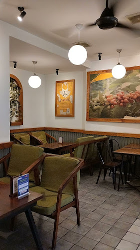 Jl. Surapati No.37, Lebakgede, Kecamatan Coblong, Kota Bandung, Jawa Barat 40132