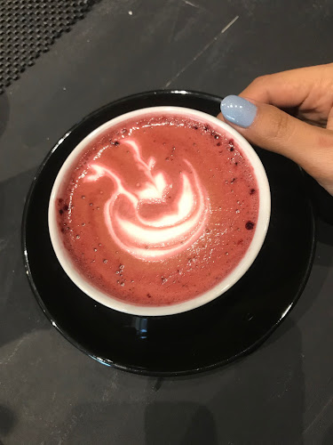 Opinii despre Damar Coffee & Eatery Nagrak în Kota Tangerang - Gastronomi dan perhotelan