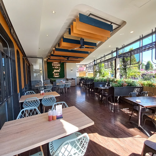 Opinii despre Solaria - Flobamora Mall Kupang în Kota Kupang - Gastronomi dan perhotelan