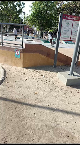 Opinii despre Depot Durian în Kota Denpasar - Gastronomi dan perhotelan