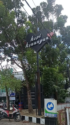 Kopi Kenangan - SPBU Pertamina (Andalas Makassar) - Gastronomi dan perhotelan