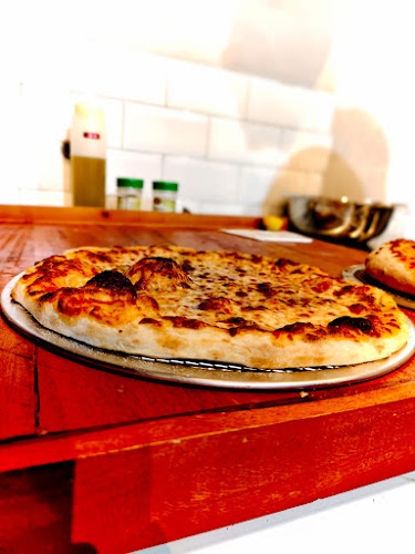 Opinii despre Pizzasia Bogor în Kota Bogor - Gastronomi dan perhotelan