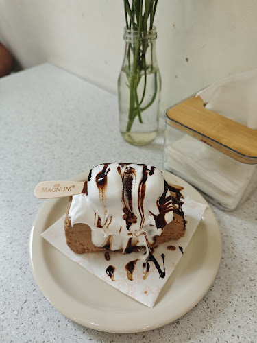 Iris Bakehouse - Gastronomi dan perhotelan