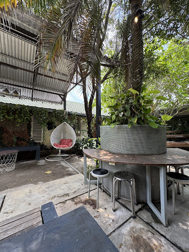 Mein Garden Cafe - Gastronomi dan perhotelan