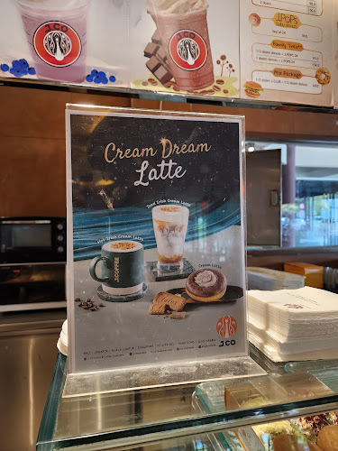 Opinii despre JCO COFFEE & DONUTS SANUR BALI în Kota Denpasar - Gastronomi dan perhotelan