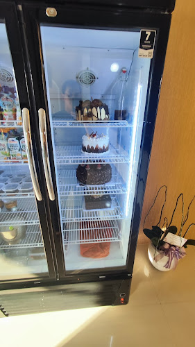 Clover Cakes and Coffee - Kota Bandar Lampung