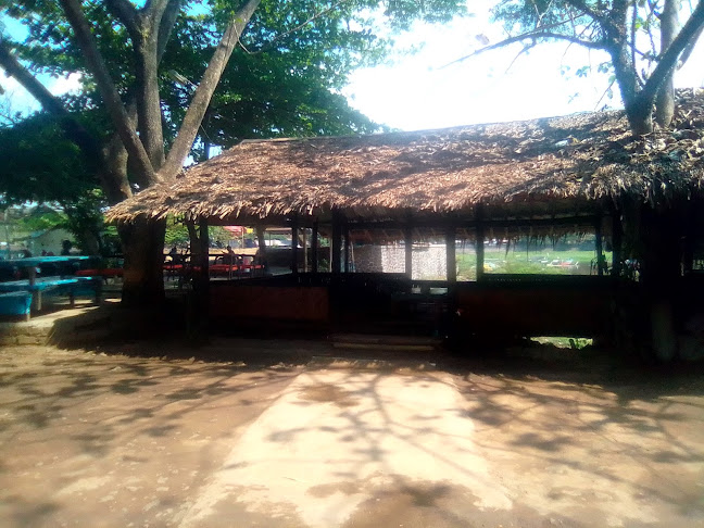 Opinii despre Warung Nasi RT Raos Tuang în Kab. Tasikmalaya - Gastronomi dan perhotelan