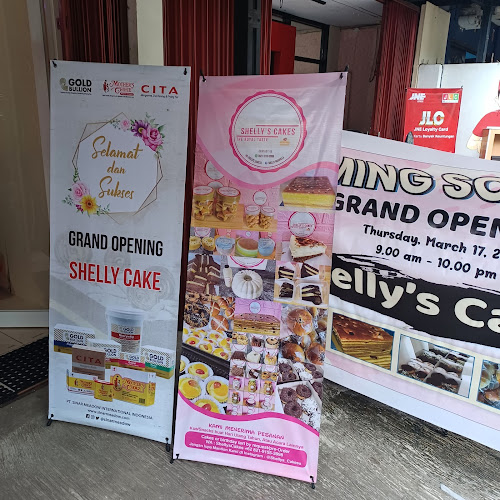 Opinii despre Shellys cakes 2 în Kota Manado - Gastronomi dan perhotelan