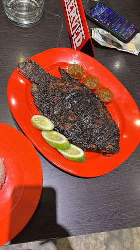 Bancaan Seafood Hollywood Surabaya