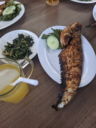 Rumah Makan Pondok Garuda - Gastronomi dan perhotelan