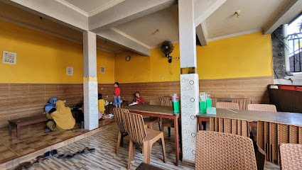 Sate Ayam Tegal Pak Tjasmadi Sidjan