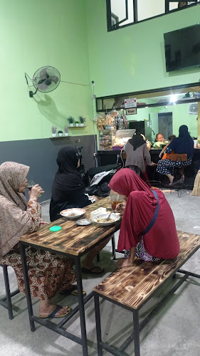 Comentarii opinii despre Warkop Kedai Kopi Djoeang