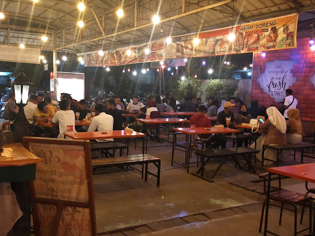 Cafe 28 - Gastronomi dan perhotelan