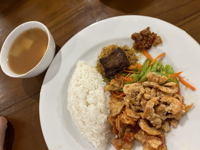 Depot Bu Indra - Gastronomi dan perhotelan