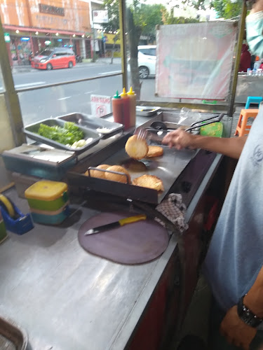 Burger Mecdy's Burger enak Jaman dulu kekinian - Gastronomi dan perhotelan