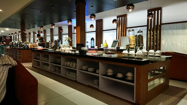 SAPHIRE BLUE SKY LOUNGE - Gastronomi dan perhotelan