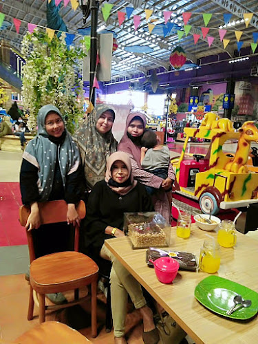 Opinii despre MYYO BAKSO SAPI CAFE/RESTO în Kota Padang - Gastronomi dan perhotelan