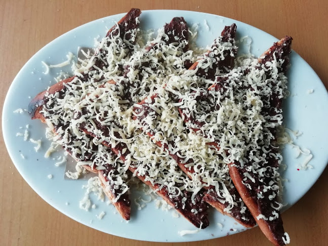 Cafe li Noni - Gastronomi dan perhotelan