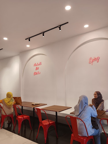 Jl. HZ. Mustofa No.64, Yudanagara, Kec. Cihideung, Kab. Tasikmalaya, Jawa Barat 46121