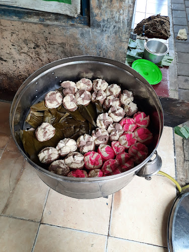 CRCF+99F, Baluwarti, Kec. Ps. Kliwon, Kota Surakarta, Jawa Tengah 57155