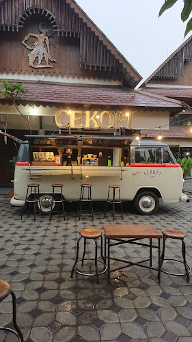 Opinii despre Cekopi Triwindu în Kota Surakarta - Gastronomi dan perhotelan