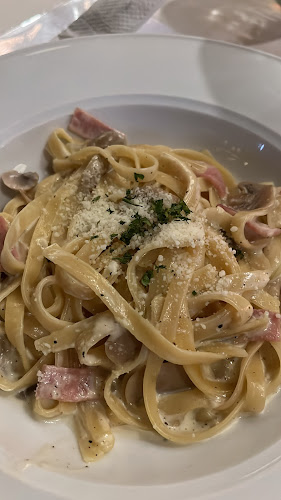 Boncafe Steak & Ice Cream - Gastronomi dan perhotelan