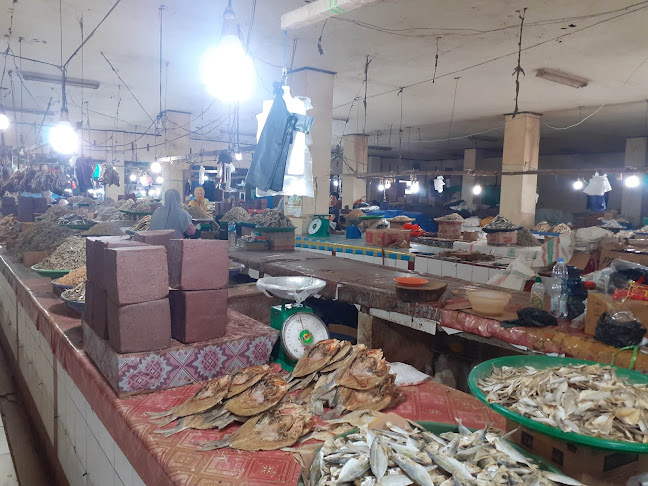 Opinii despre Pasar Mandonga (Mall Basah) în Kota Kendari - Gastronomi dan perhotelan