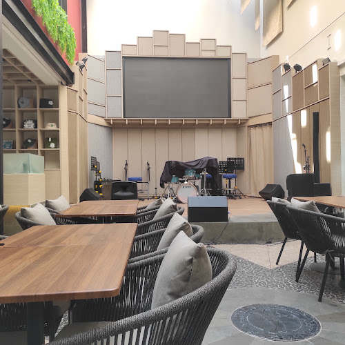 Comentarii opinii despre OL and NU cafe eatery