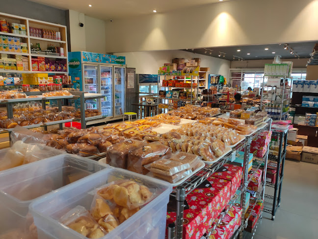 Hari-Hari Minimarket Cake & Bakery - Gastronomi dan perhotelan