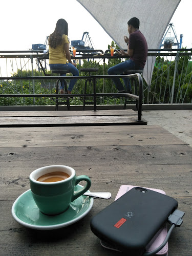 Opinii despre Goedang Popsa în Kota Makassar - Gastronomi dan perhotelan