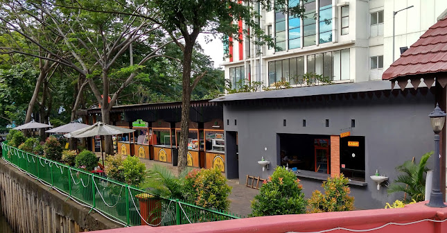 Jl. Perintis Kemerdekaan No.42, RT.001/RW.005, Babakan, Kec. Tangerang, Kota Tangerang, Banten 15118