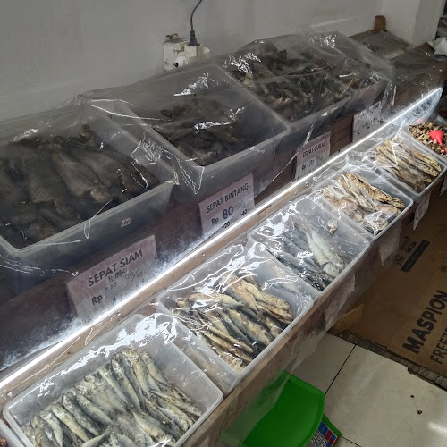 ruko paling ujunh, Jalan Trikora, Ruko Pintu Dekat Mesjid Agung Trikora No.11-12, Kota Banjar Baru, Kalimantan Selatan 70714