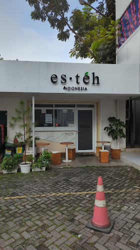 Jl. L. L. R.E. Martadinata No.61, Citarum, Kec. Bandung Wetan, Kota Bandung, Jawa Barat 40114