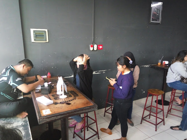 Opinii despre Warung Sate Solo Pak Udin în Kota Tangerang Selatan - Gastronomi dan perhotelan