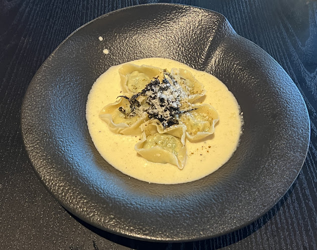 Opinii despre Seseduh Resto & Lounge Semarang în Kota Semarang - Gastronomi dan perhotelan