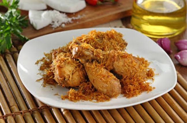 Opinii despre Chandra Bakso Dan Pecel Lele în Kota Pangkal Pinang - Gastronomi dan perhotelan